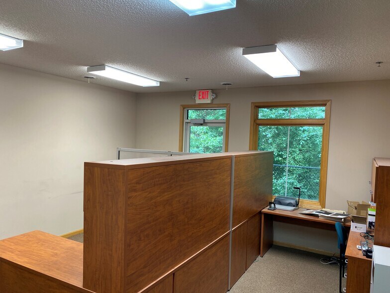 More Photos Of 3390 Annapolis Ln N, Plymouth Medical For Lease