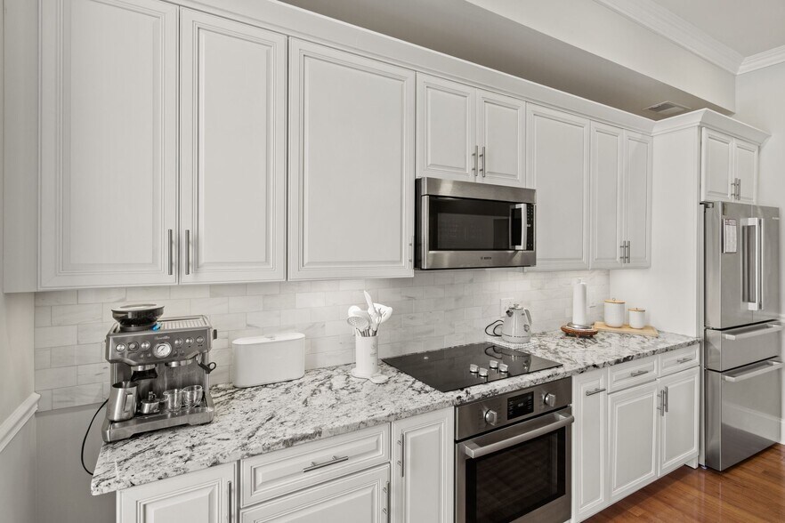 More Photos Of 114-116 E Main St, Penn Yan Storefront Retail Residential For Sale