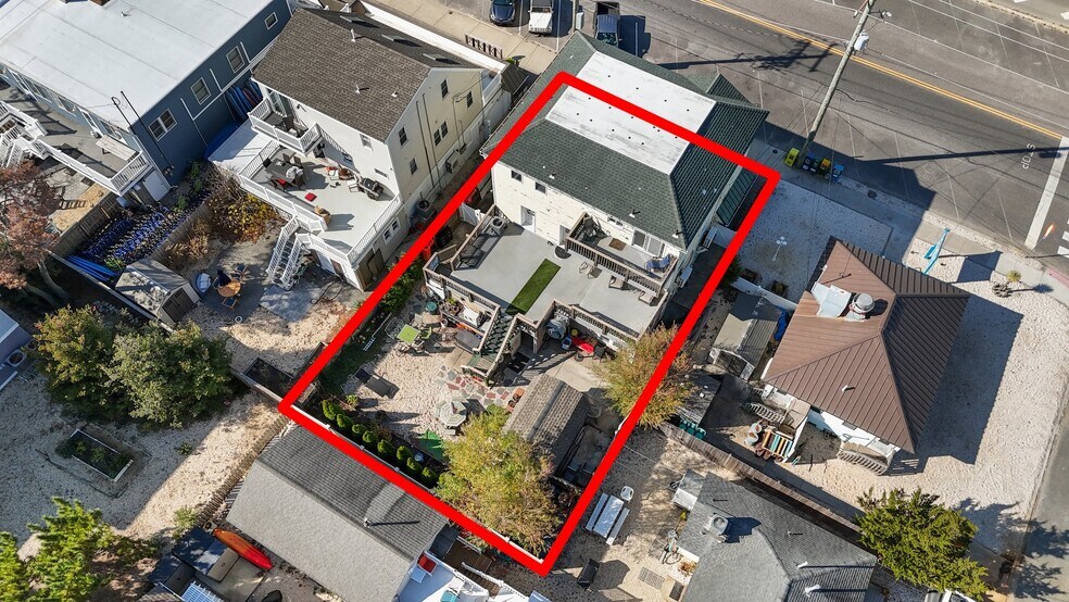 More Photos Of 512 Long Beach Blvd, Surf City Restaurant For Sale