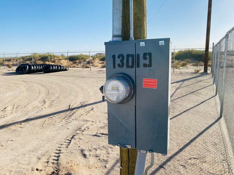 More Photos Of 13019 Pellicano Drive, El Paso Land For Lease