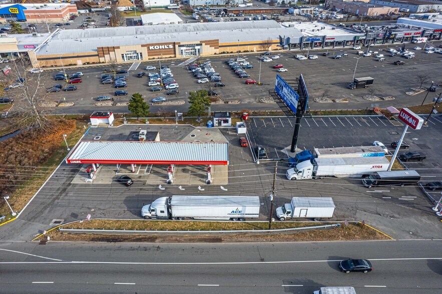 More Photos Of 1500 US Highway 46, Little Falls Service Station For Sale