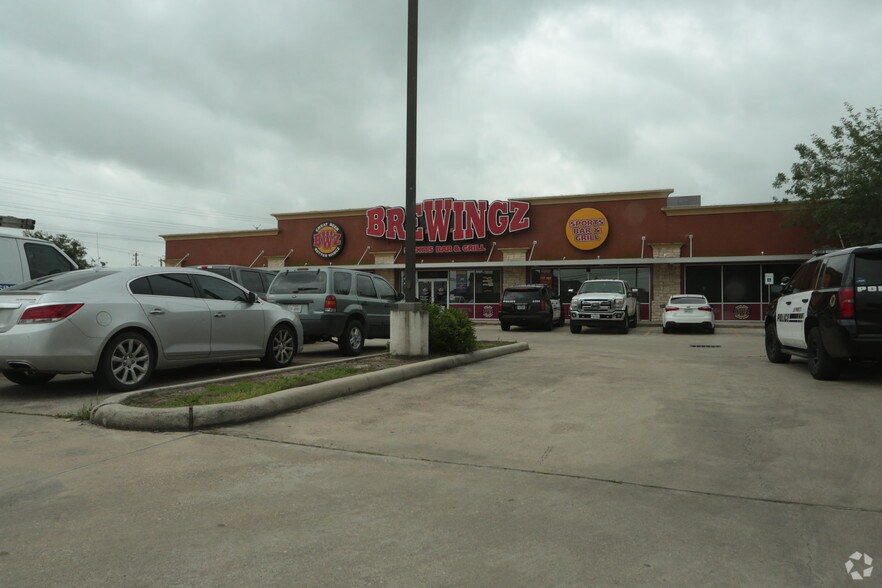 More Photos Of 8740 Spencer Hwy, La Porte Restaurant For Lease