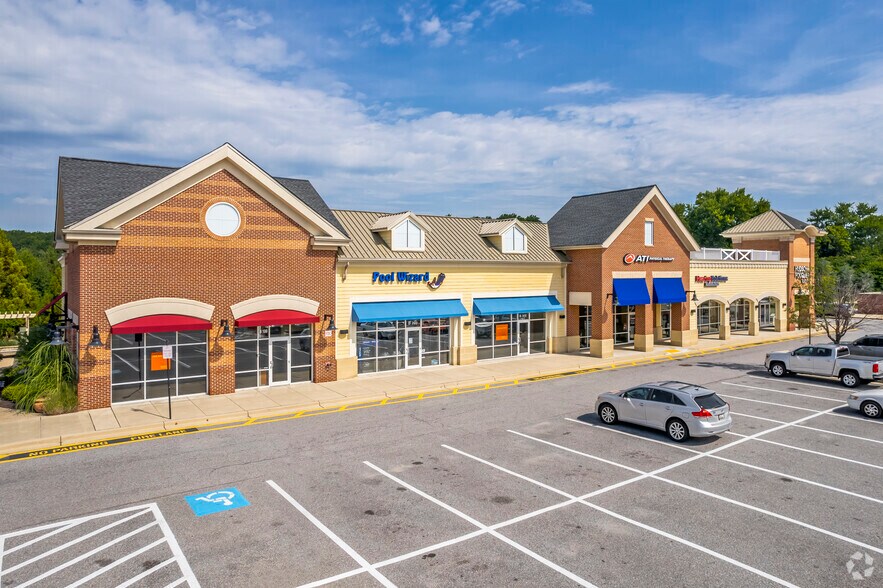 More Photos Of 3-15 Lee Airpark Dr, Edgewater Unknown For Sale