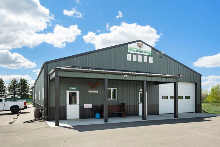 More Photos Of 282063 Twp Rd 224A, Rocky View No 44 Veterinarian Kennel For Sale