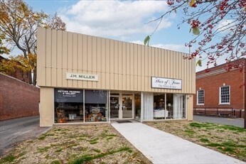 More Photos Of 82 Elm St, West Springfield Freestanding For Lease