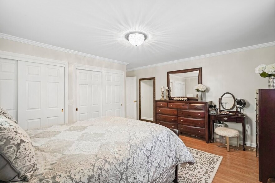 More Photos Of 25 Montague St, Yonkers Multifamily For Sale