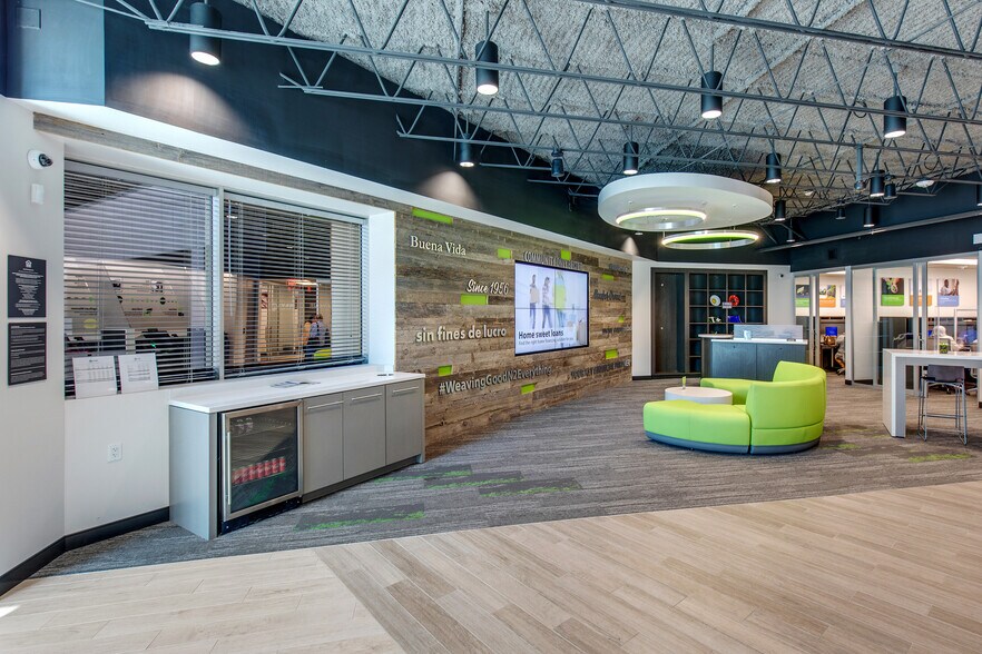 More Photos Of 9601 Jones Rd, Houston Office For Lease