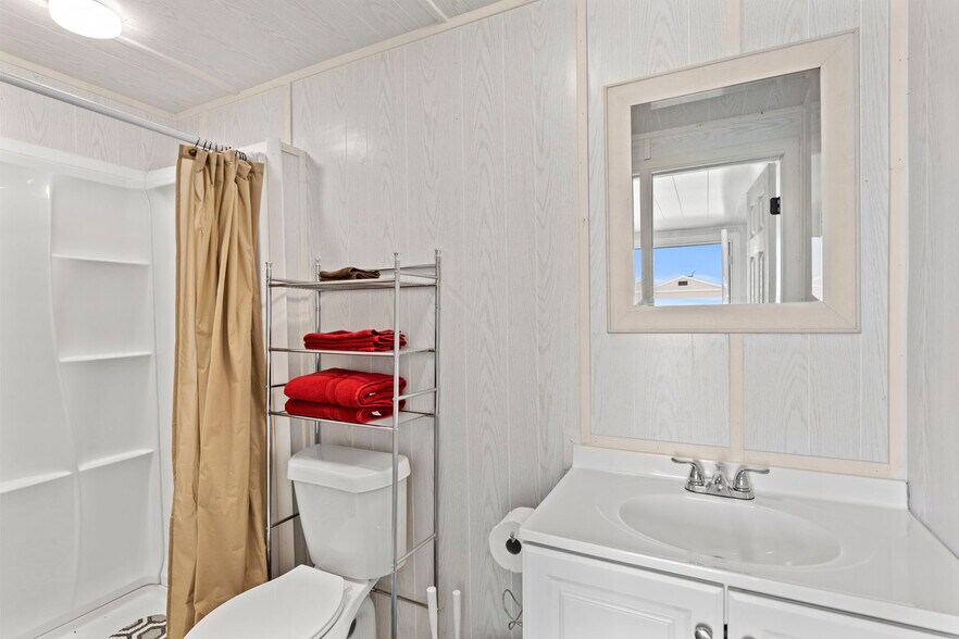 More Photos Of 158 Co Road 404, Pecos Apartments For Sale