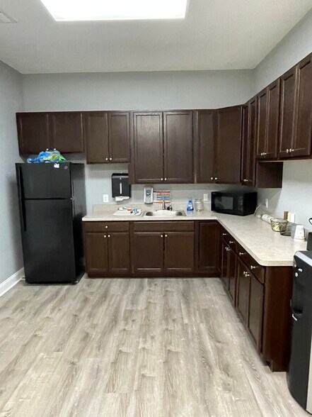 More Photos Of 2950 Glendale Milford Rd, Cincinnati Medical For Sale