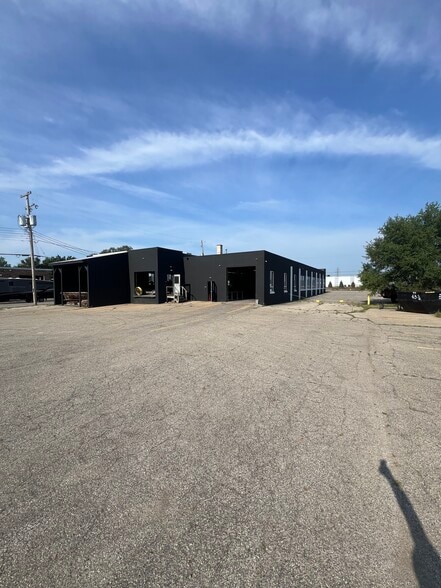 More Photos Of 3890 Buchanan Ave SW, Grand Rapids Manufacturing For Lease