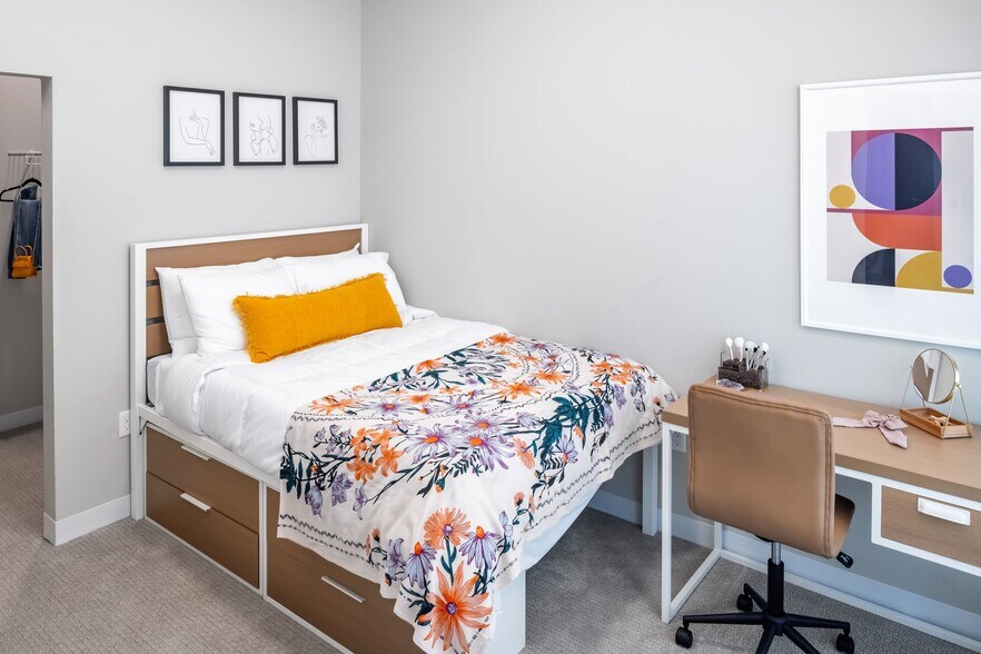 More Photos Of 1401 W 23rd St, Lawrence Apartments For Lease