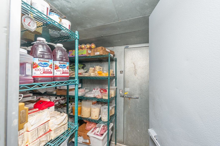 More Photos Of 1240 Overseas Hwy, Marathon Restaurant For Sale