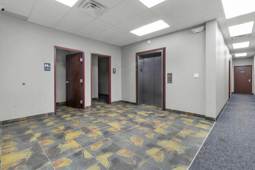 More Photos Of 695 Pro Med Ln, Carmel Medical For Sale