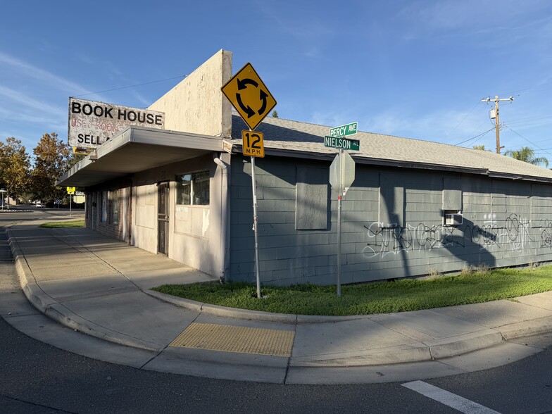 More Photos Of 217 Percy Ave, Yuba City Storefront For Sale