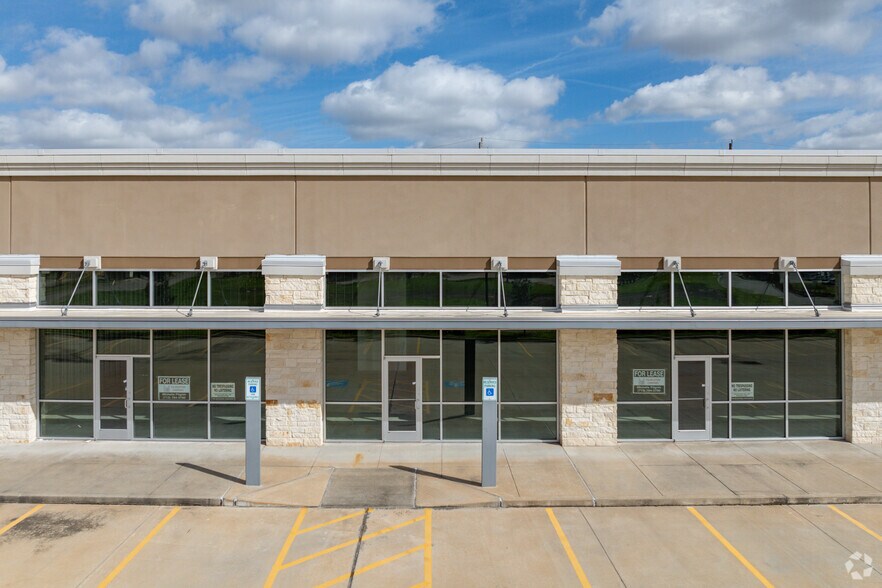 More Photos Of 2220 Eldridge Rd, Sugar Land General Retail For Lease