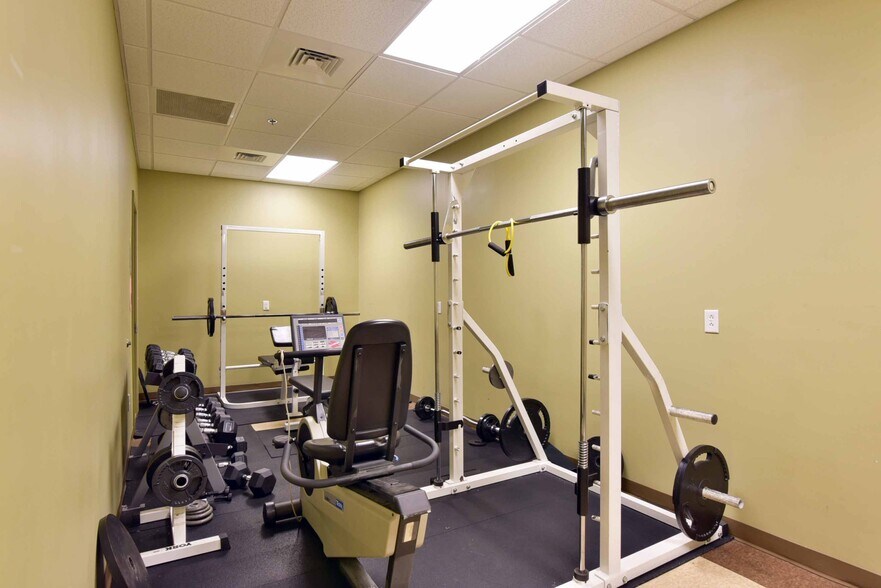 More Photos Of 354 E Washington Ave, Ashburn Healthcare For Sale