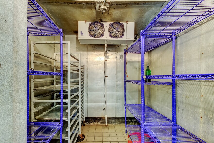 More Photos Of 3090 34th St N, Saint Petersburg Restaurant For Lease