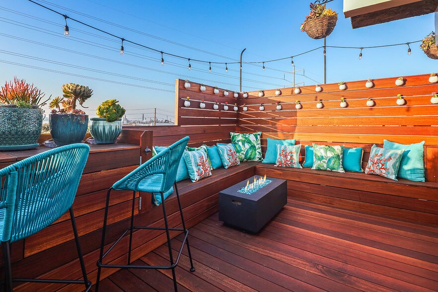 More Photos Of 472 Rosecrans Ave, Manhattan Beach Apartments For Sale