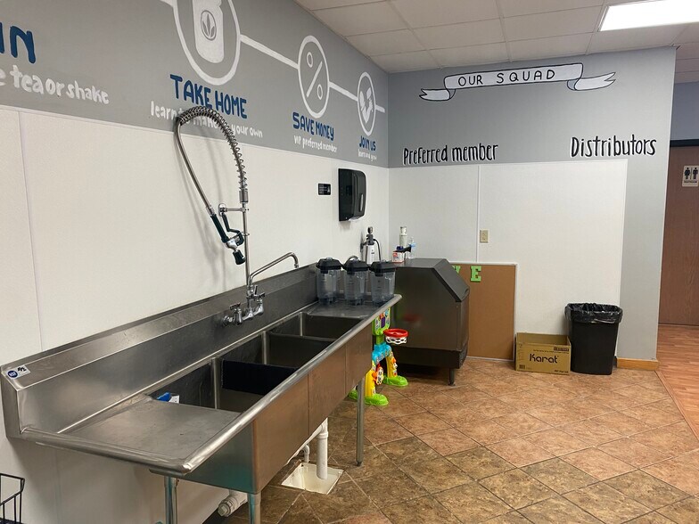 More Photos Of 4515-4531 E 26th St, Sioux Falls Storefront For Lease