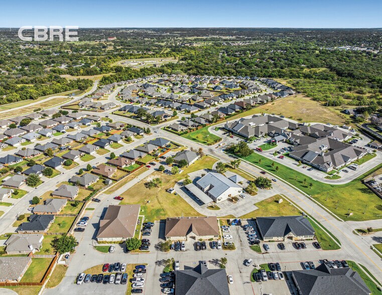 More Photos Of 953 Hilltop Dr, Weatherford Medical For Sale