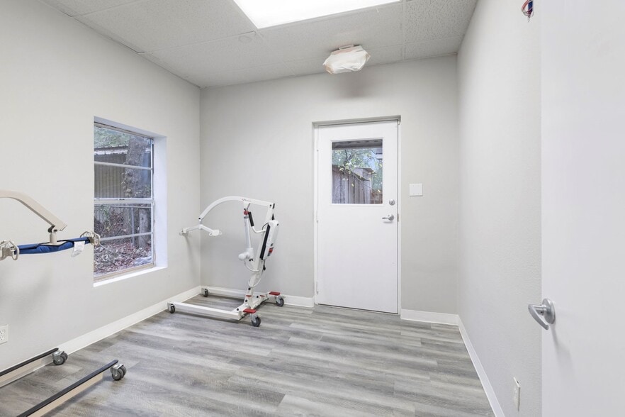 More Photos Of 1105 Callahan Ave, Conroe Healthcare For Sale