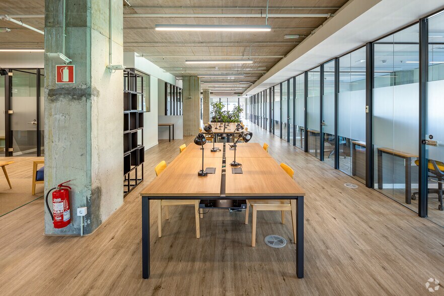 More Photos Of 99-101 Passeig de Joan de Borbó Comte de Barcelona, Barcelona Coworking Space