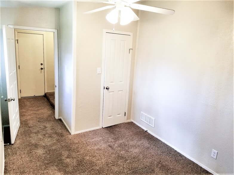 More Photos Of 5997 Magnolia St, Commerce City Apartments For Sale