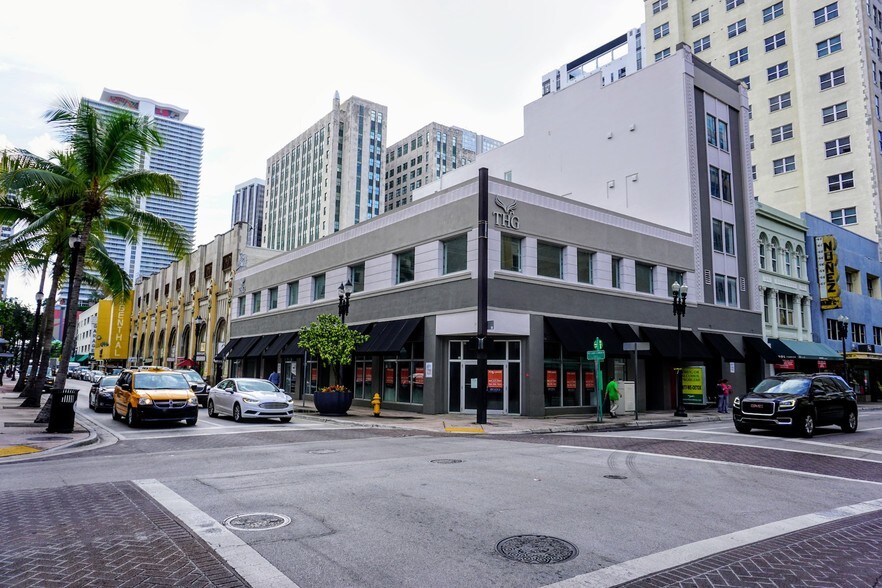 Primary Photo Of 39 NE 1st Ave, Miami Storefront Retail Office For Lease