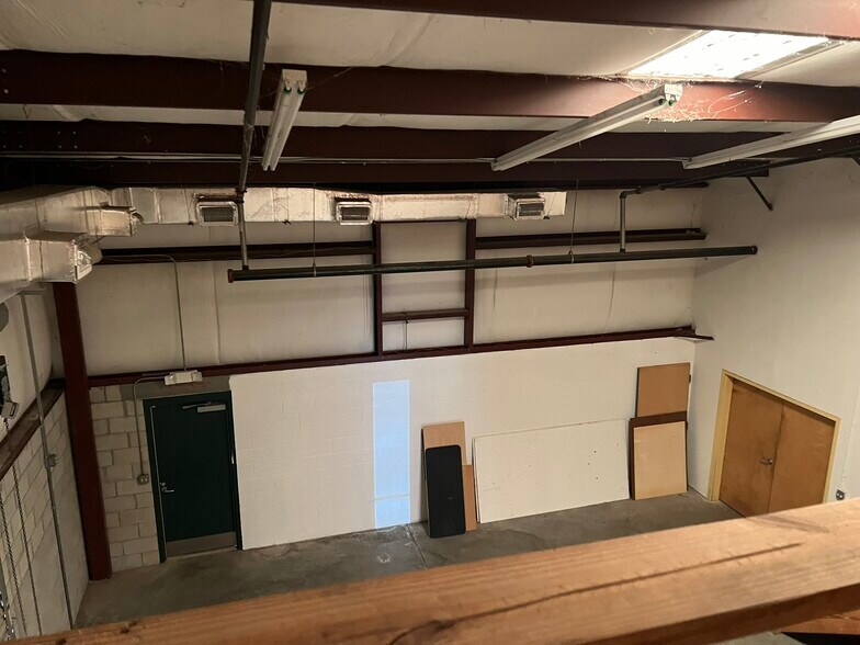 More Photos Of 10330 Chedoak Ct, Jacksonville Light Distribution For Sale