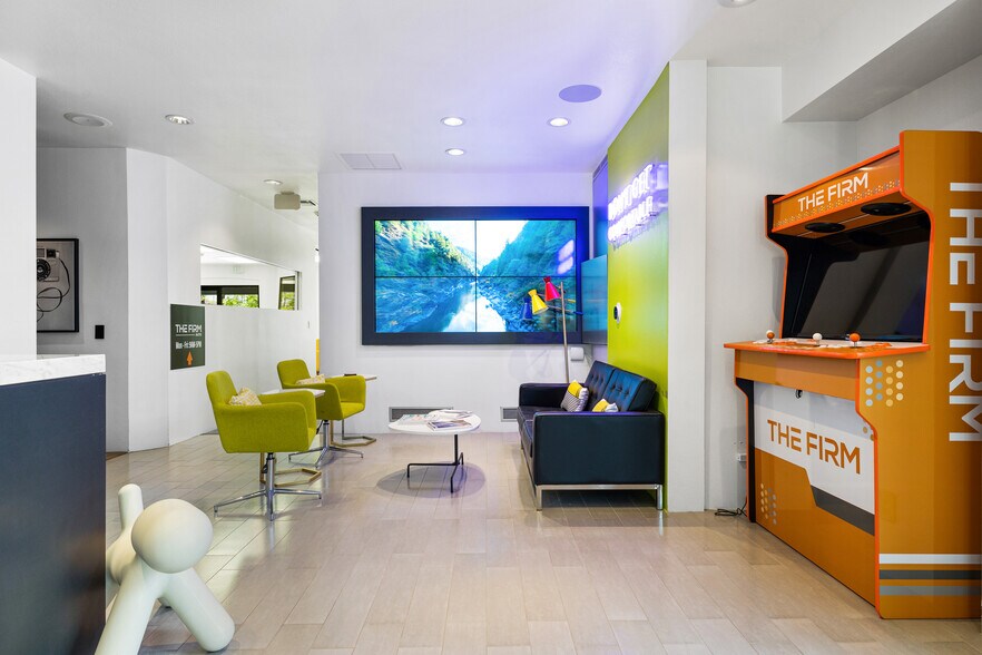 More Photos Of 74399 Hwy 111, Palm Desert Office For Sale