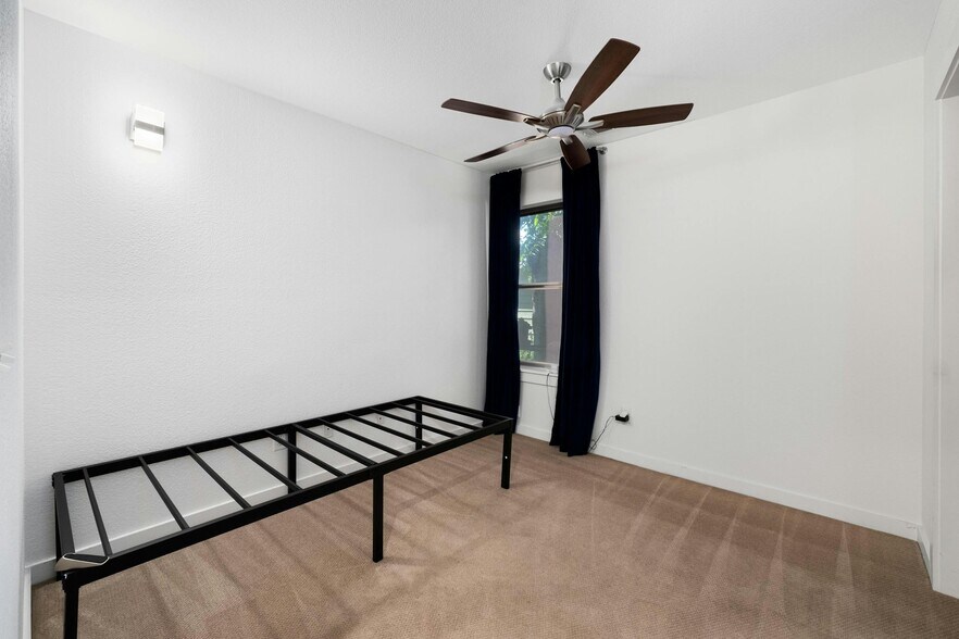 More Photos Of 2236 Webberville Rd, Austin Office For Lease