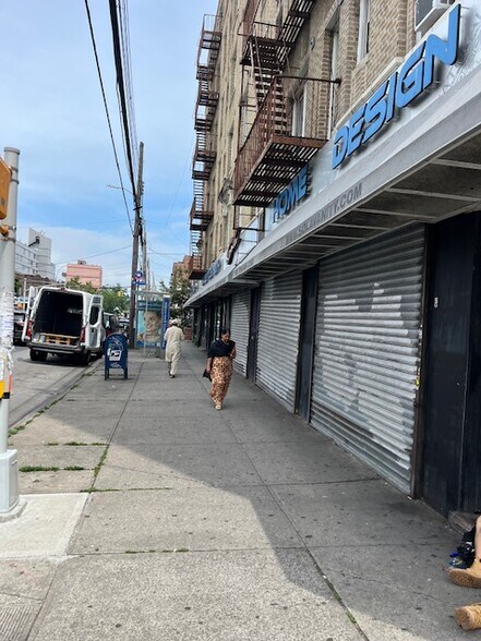 More Photos Of 172 Neptune Ave, Brooklyn Apartments For Lease