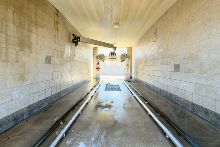 More Photos Of 2224 Pike Ave, North Little Rock Carwash For Sale
