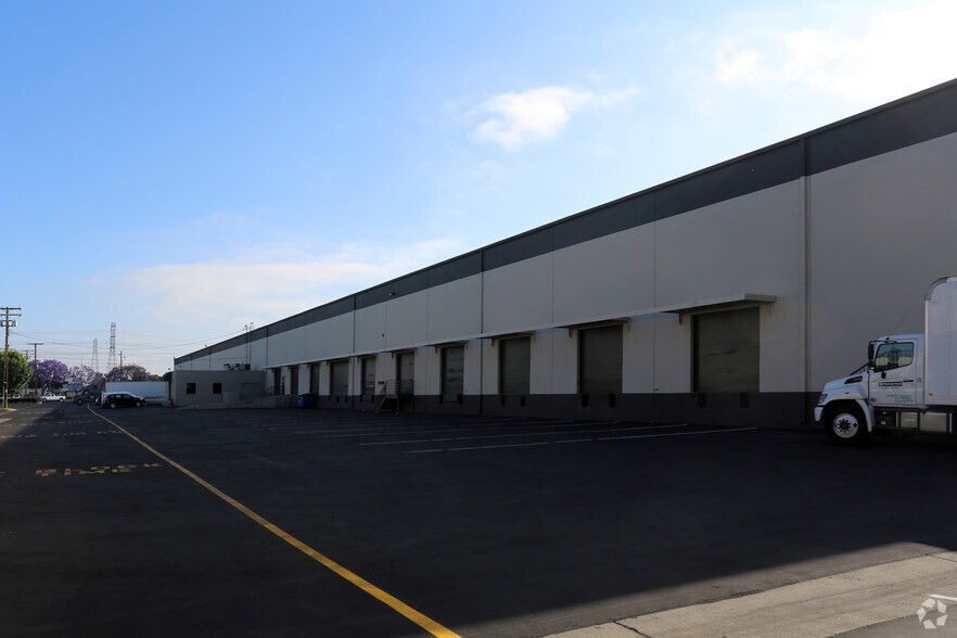 More Photos Of 1222 E Howell Ave, Anaheim Distribution For Lease