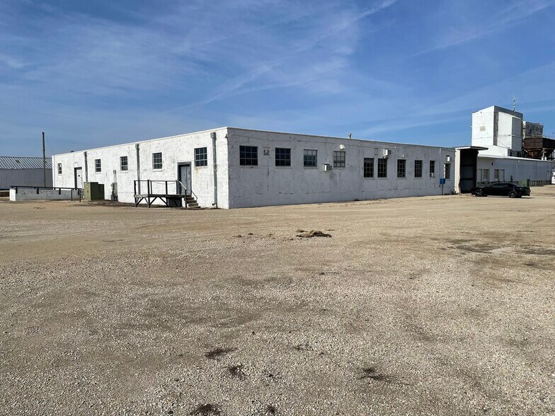 More Photos Of 4177 N Illinois Route 251, Mendota Industrial For Lease