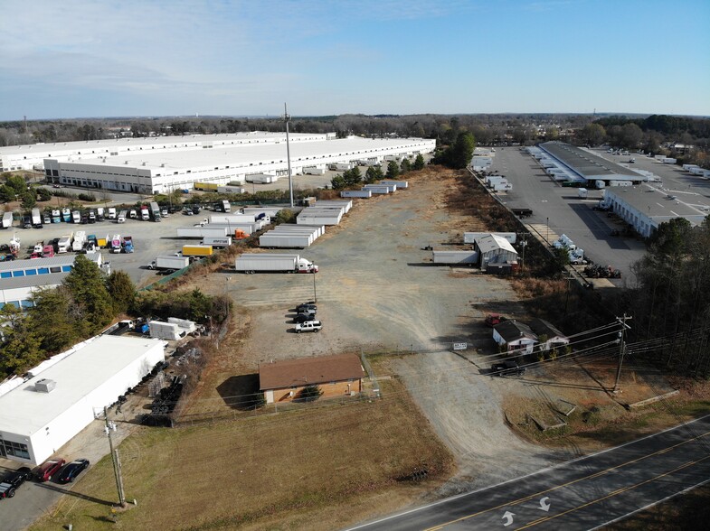 Primary Photo Of 6914 Statesville Rd, Charlotte Truck Terminal For Lease