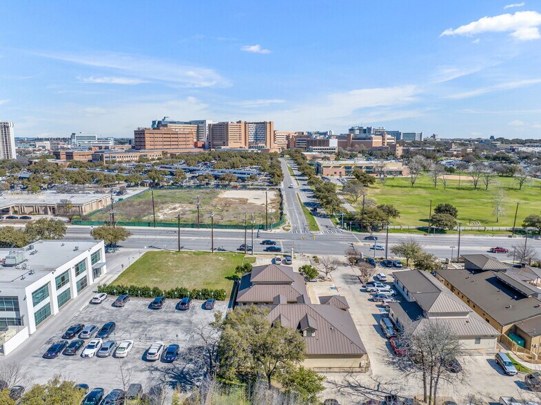 More Photos Of 2128 Babcock Rd, San Antonio Medical For Sale