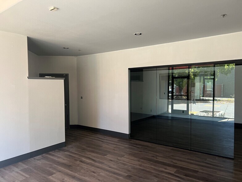 More Photos Of 3290 Monier Cir, Rancho Cordova Manufacturing For Sale