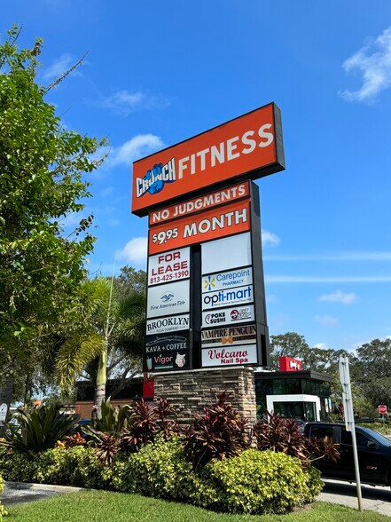 More Photos Of 10781 Park Blvd, Seminole Unknown For Lease