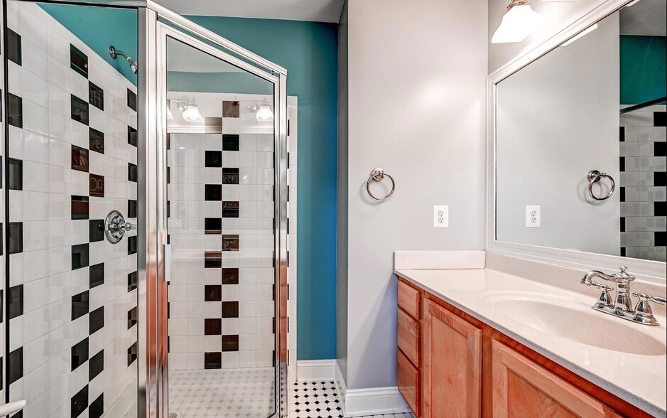 More Photos Of 1437 E Fort Ave, Baltimore Office Residential For Sale