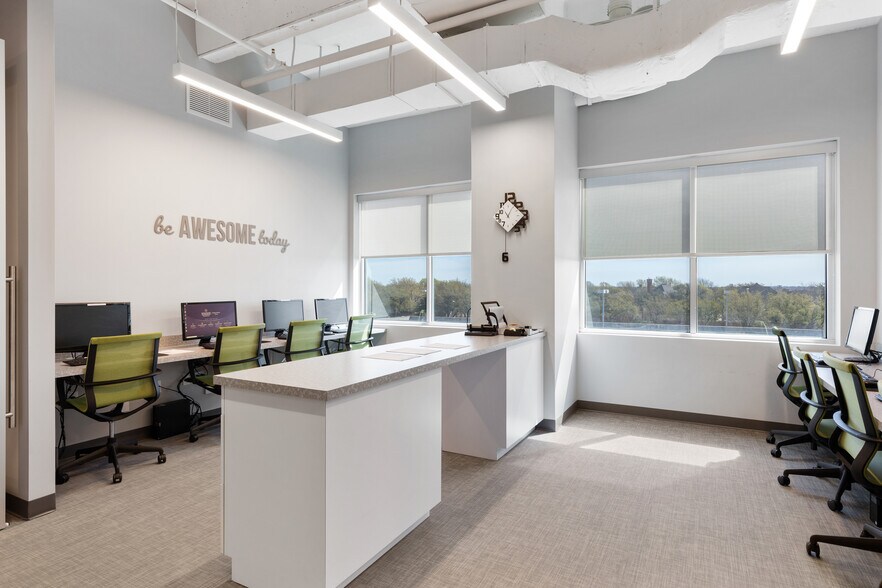 More Photos Of 2800 N Dallas Pky, Plano Office For Lease