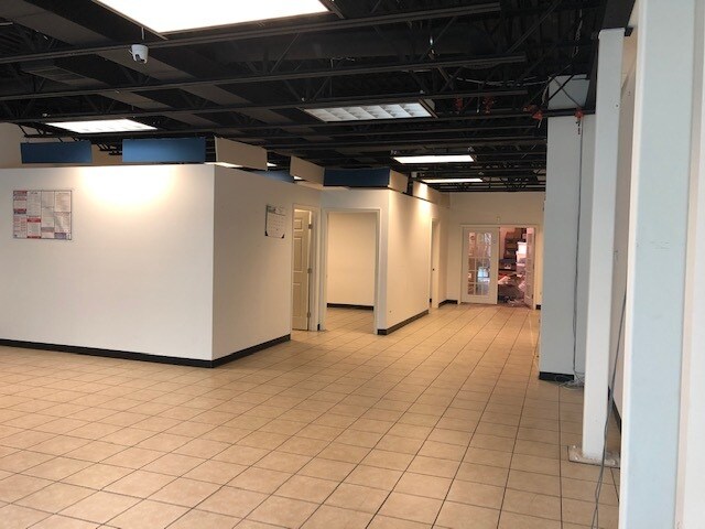 More Photos Of 21580 Atlantic Blvd, Sterling Warehouse For Lease