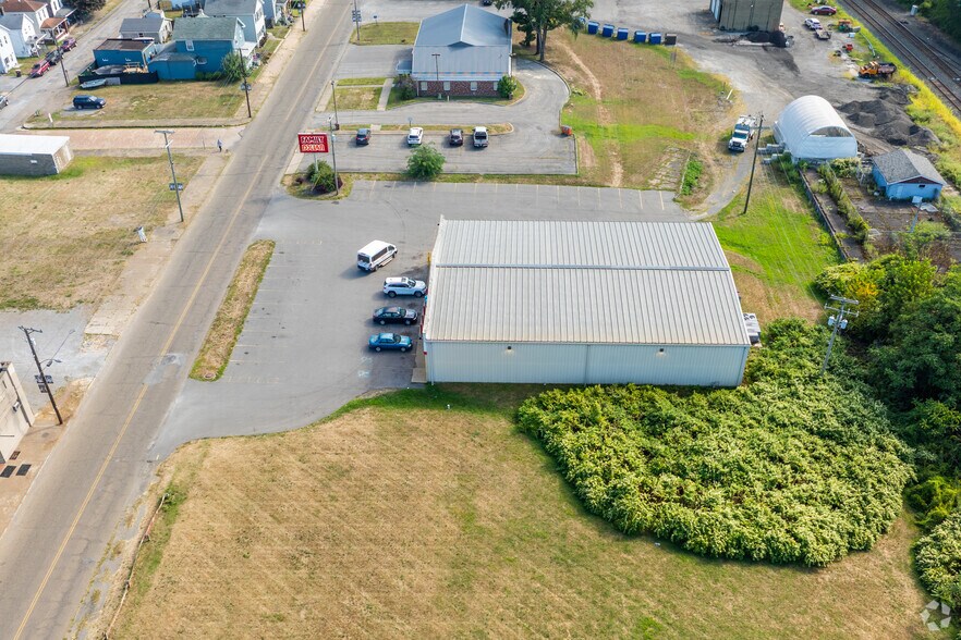 More Photos Of 1230 Main St, Wellsville Freestanding For Sale