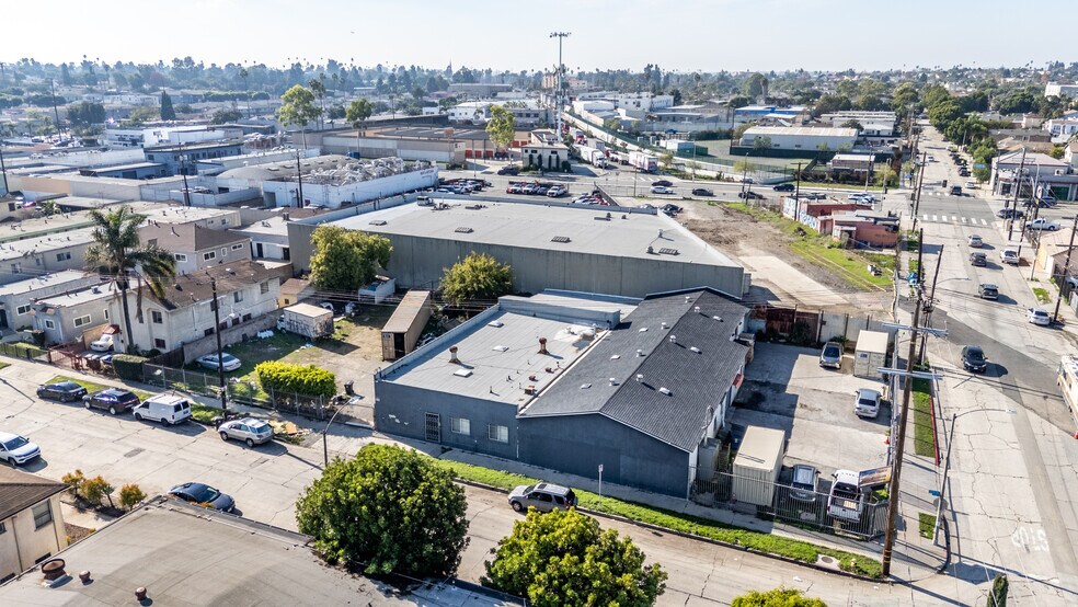 More Photos Of 6701-6709 11th Ave, Los Angeles Warehouse For Lease