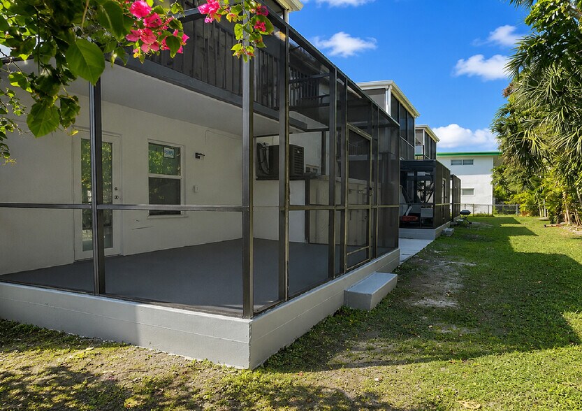 More Photos Of 1385 NE 105th St, Miami Shores Apartments For Sale