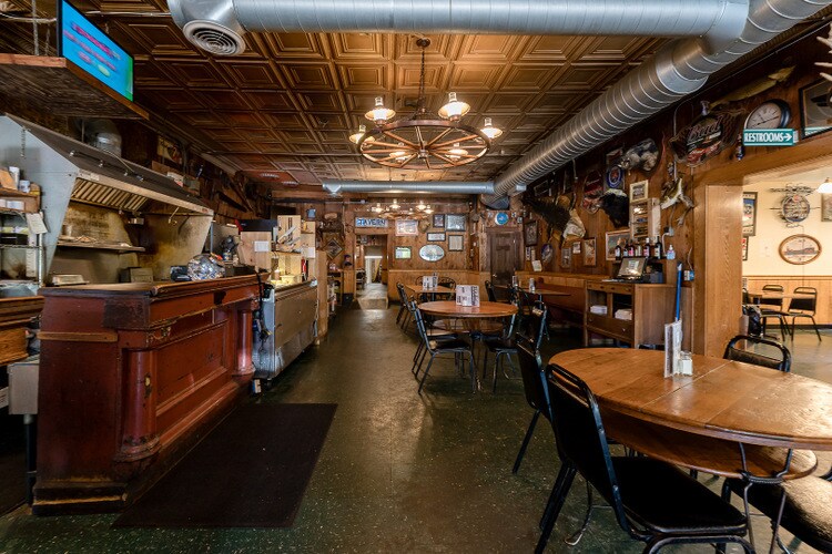More Photos Of 6681 N Lumberjack Rd, Riverdale Restaurant For Sale