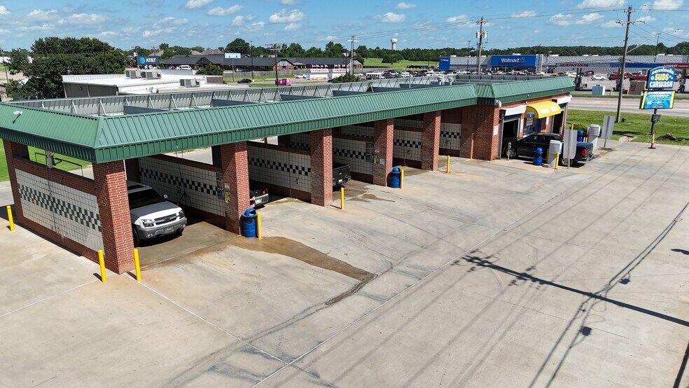 More Photos Of 2507 N Harvey Rd, Seminole Carwash For Sale