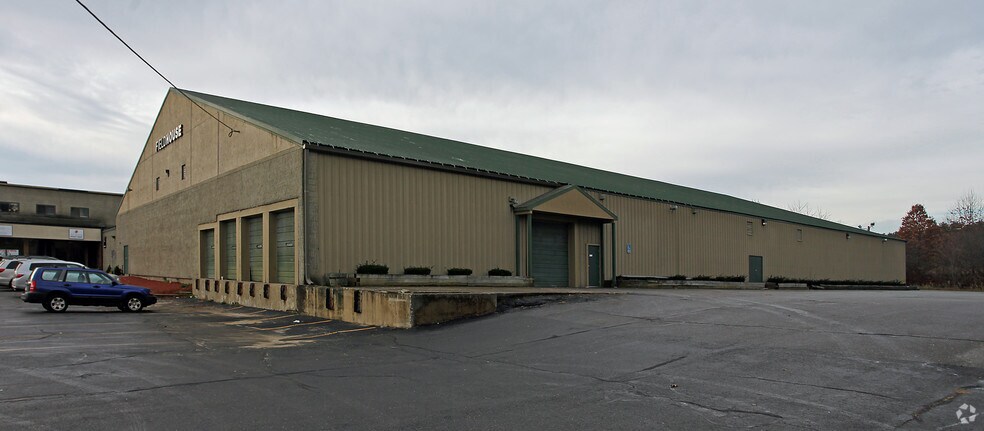 More Photos Of 31 Union Ave, Sudbury Light Distribution For Lease