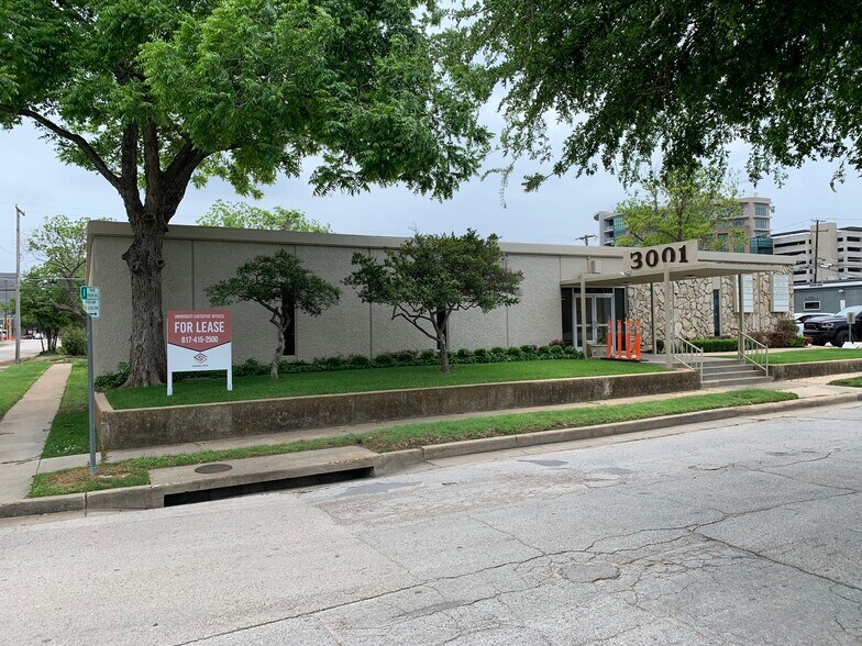 More Photos Of 3001 5th St, Fort Worth Office For Lease