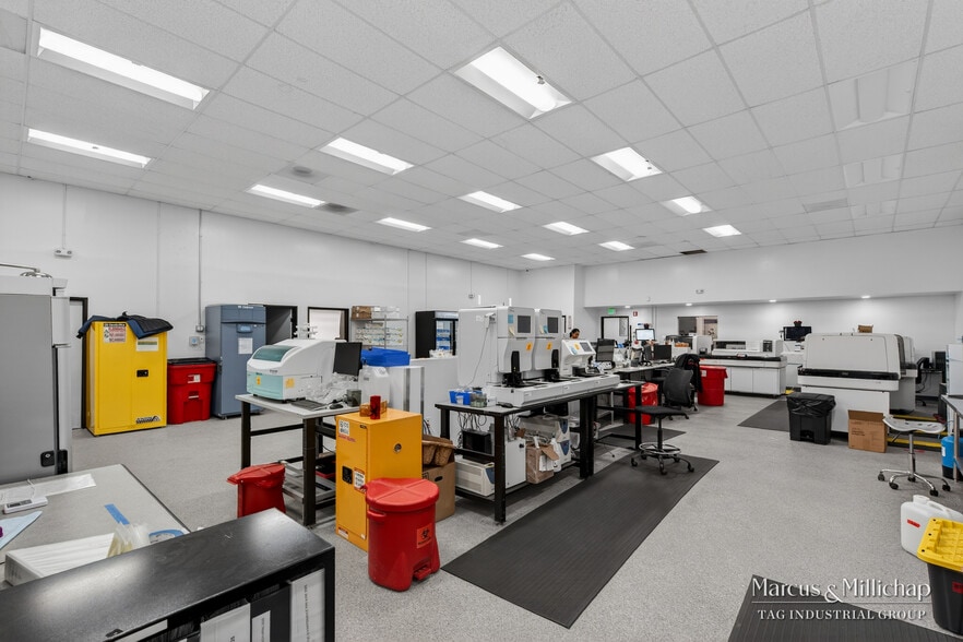 More Photos Of 6700 Valjean Ave, Van Nuys Warehouse For Sale